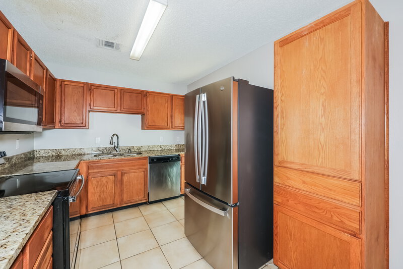2,115/Mo, 8440 Auburn Drive Fort Worth, TX 76123 Kitchen View