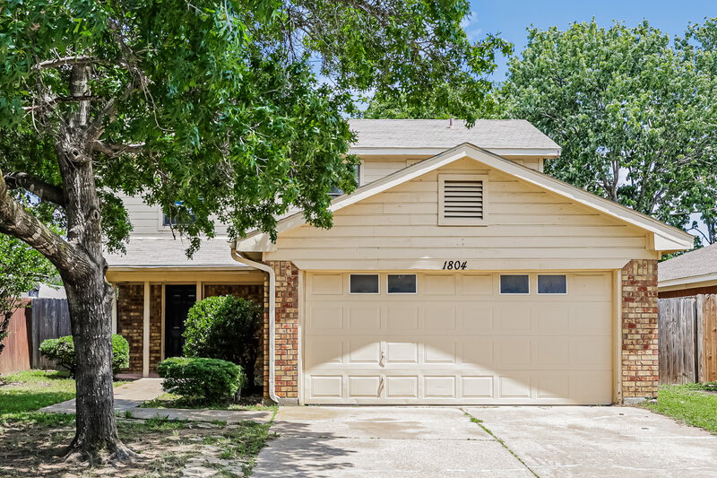 1,865/Mo, 1804 Lincolnshire Way Fort Worth, TX 76134 External View