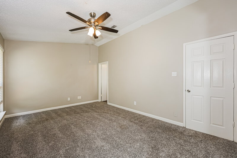1,865/Mo, 1804 Lincolnshire Way Fort Worth, TX 76134 Main Bedroom View 2