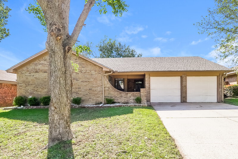 1,995/Mo, 749 Parkview Drive Burleson, TX 76028 External View