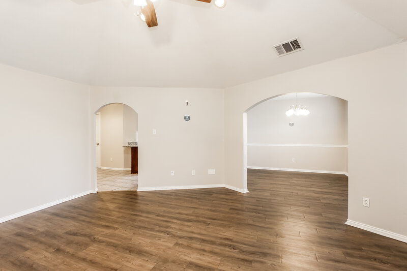 2,180/Mo, 1142 Barrymore Lane Duncanville, TX 75137 Living Room View 2
