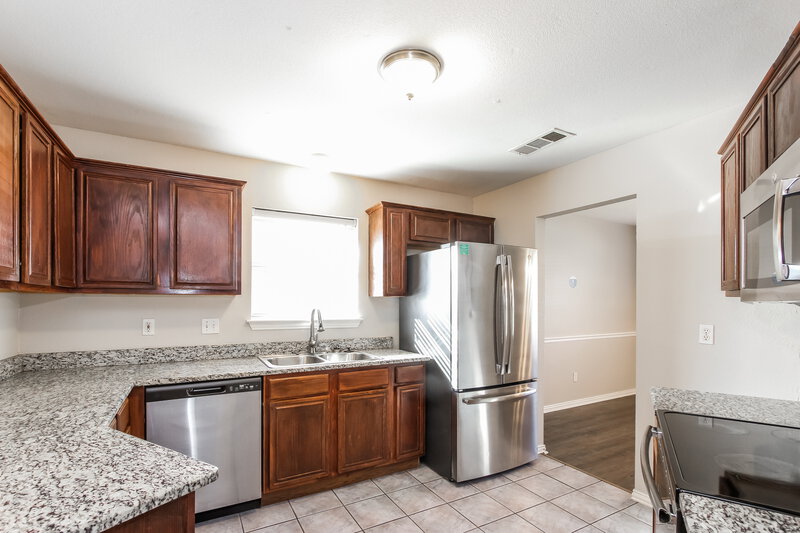 2,180/Mo, 1142 Barrymore Lane Duncanville, TX 75137 Kitchen View