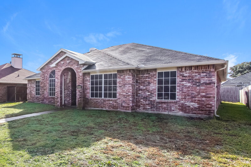 2,385/Mo, 810 Lovern St Cedar Hill, TX 75104 Front View
