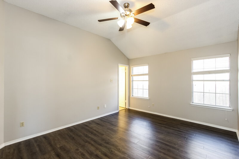 2,385/Mo, 810 Lovern St Cedar Hill, TX 75104 Main Bedroom View