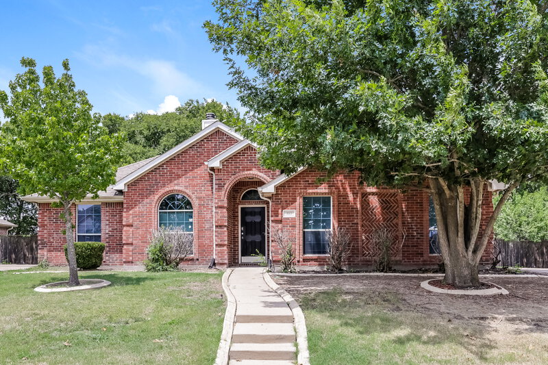 2,260/Mo, 115 Richard Lane Red Oak, TX 75154 External View