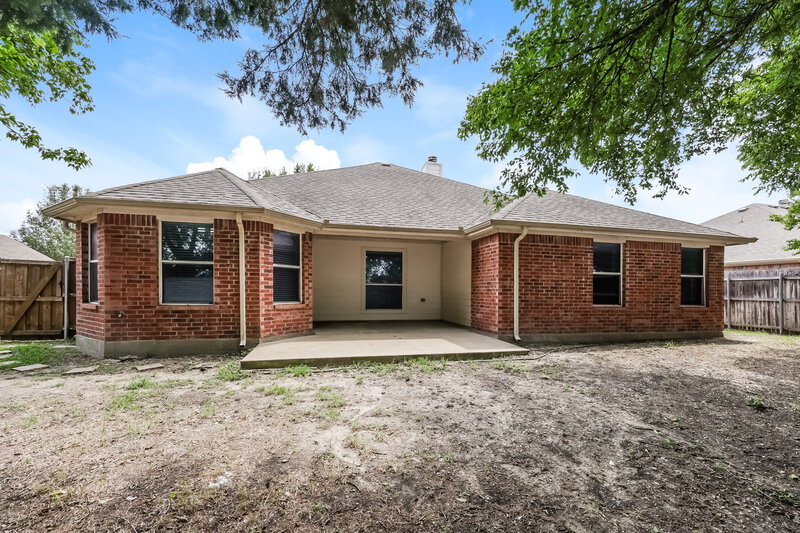 2,260/Mo, 115 Richard Lane Red Oak, TX 75154 Rear View 2