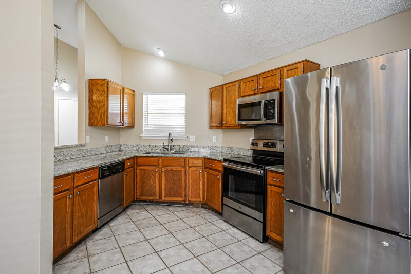 0/Mo, 405 Lemon Drive Arlington, TX 76018 Kitchen View
