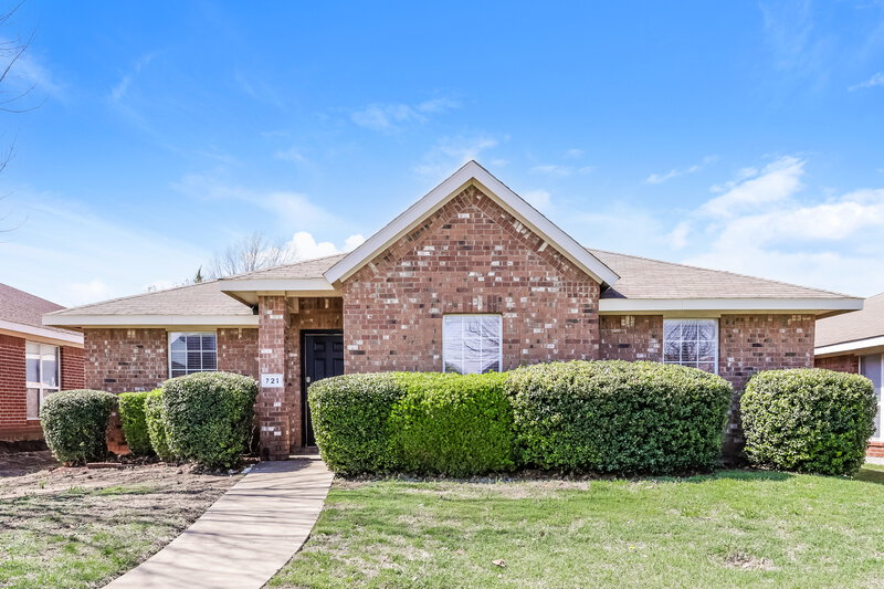 2,190/Mo, 721 Horseshoe Desoto, TX 75115 External View