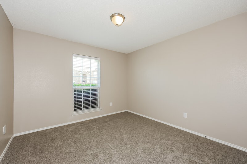 2,190/Mo, 721 Horseshoe Desoto, TX 75115 Bedroom View 2