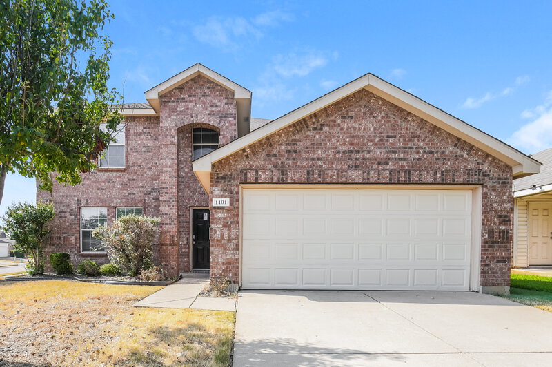 3,990/Mo, 1101 Maplewood Lane Crowley, TX 76036 External View