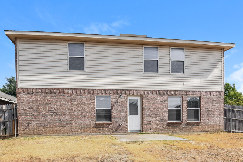3,990/Mo, 1101 Maplewood Lane Crowley, TX 76036 Rear View