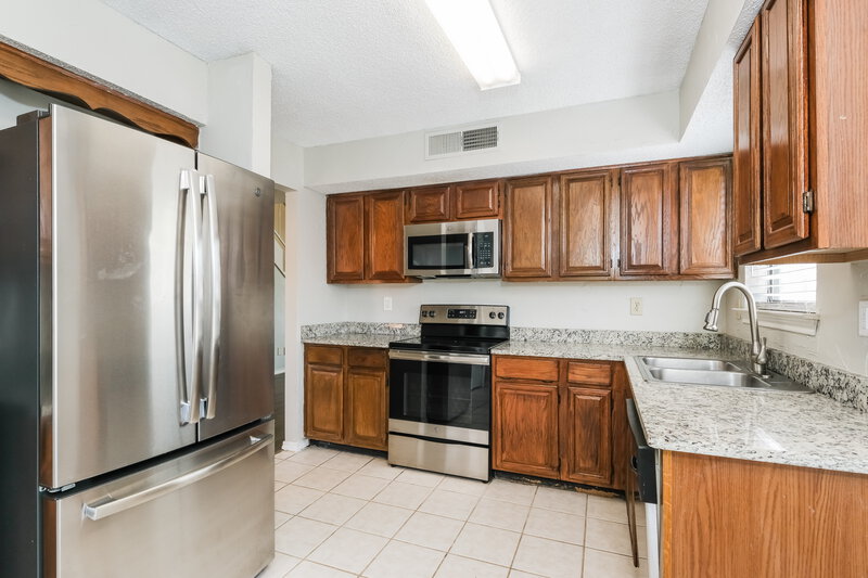 2,595/Mo, 2433 Deer Run Lewisville, TX 75067 Kitchen View