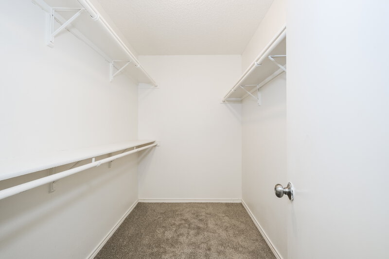 2,595/Mo, 2433 Deer Run Lewisville, TX 75067 Walk In Closet View