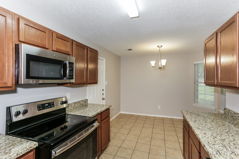 2,420/Mo, 705 Timber Trail Desoto, TX 75115 Kitchen View 2