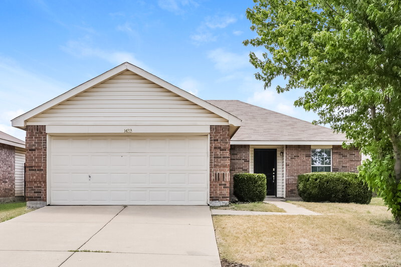1,915/Mo, 1433 Royal Meadows Trail Fort Worth, TX 76140 External View