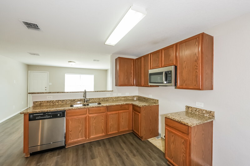 1,915/Mo, 1433 Royal Meadows Trail Fort Worth, TX 76140 Kitchen View 3