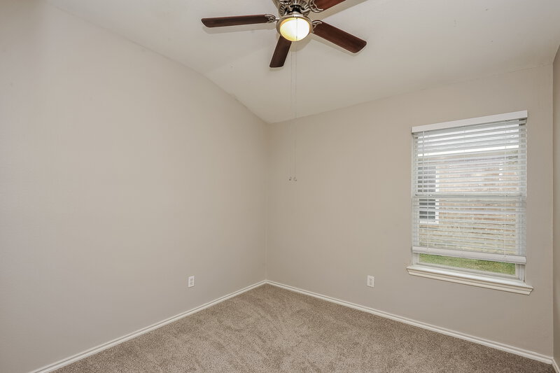 1,845/Mo, 3301 Royal Crest Drive Fort Worth, TX 76140 Bedroom View 2