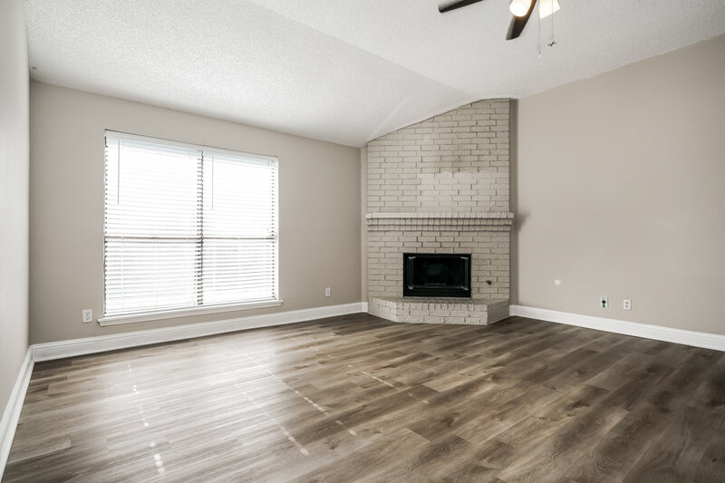 2,645/Mo, 304 Pinnacle Drive Cedar Hill, TX 75104 Living Room View