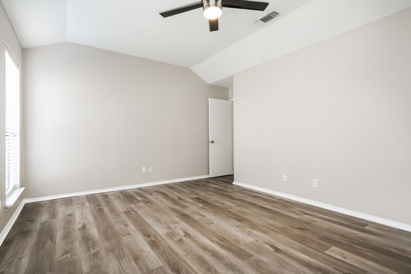 2,645/Mo, 304 Pinnacle Drive Cedar Hill, TX 75104 Main Bedroom View 2