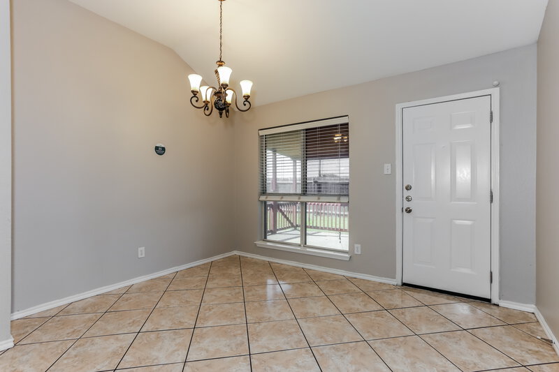 2,050/Mo, 1101 Castleman Drive Cedar Hill, TX 75104 Dining Room View