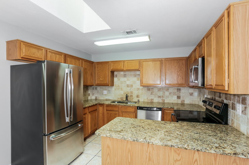 2,050/Mo, 1101 Castleman Drive Cedar Hill, TX 75104 Kitchen View