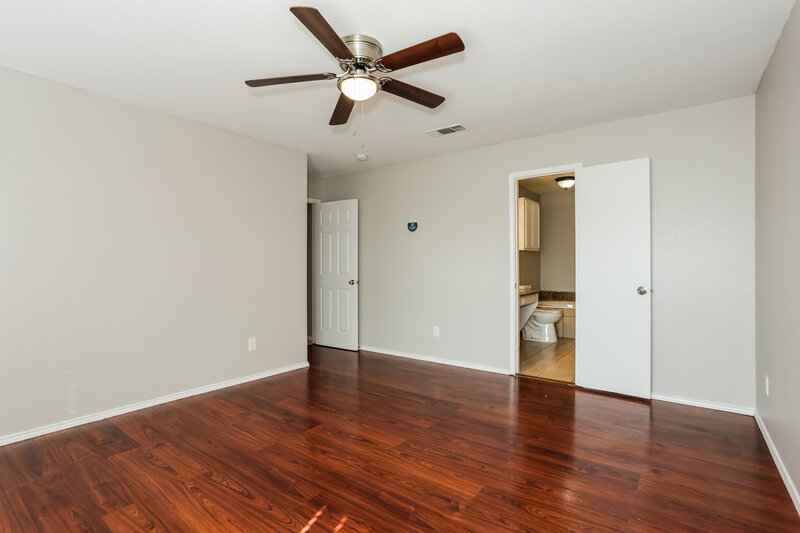 2,050/Mo, 1101 Castleman Drive Cedar Hill, TX 75104 Main Bedroom View 2