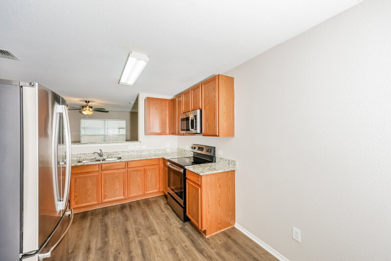 1,760/Mo, 1329 Castle Ridge Road Fort Worth, TX 76140 Kitchen View 3