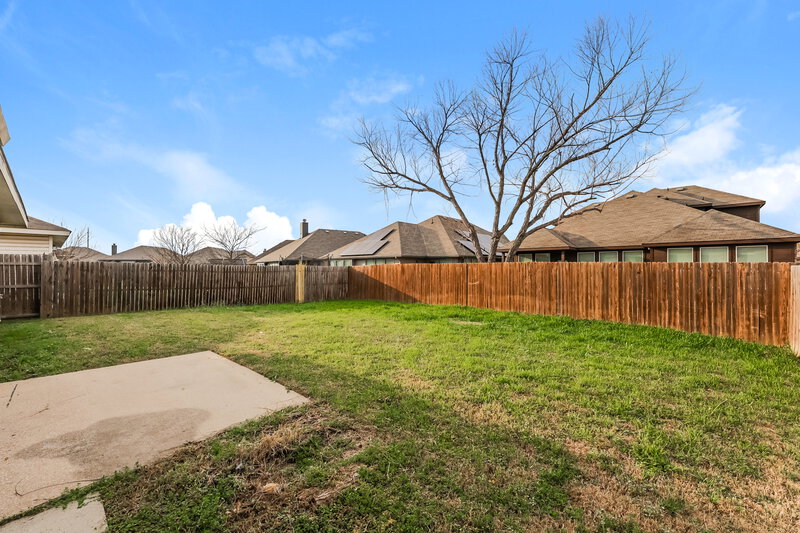 1,760/Mo, 1329 Castle Ridge Road Fort Worth, TX 76140 Backyard View
