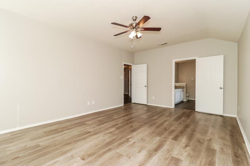 1,910/Mo, 1100 Savage Dr Denton, TX 76207 Main Bedroom View 2