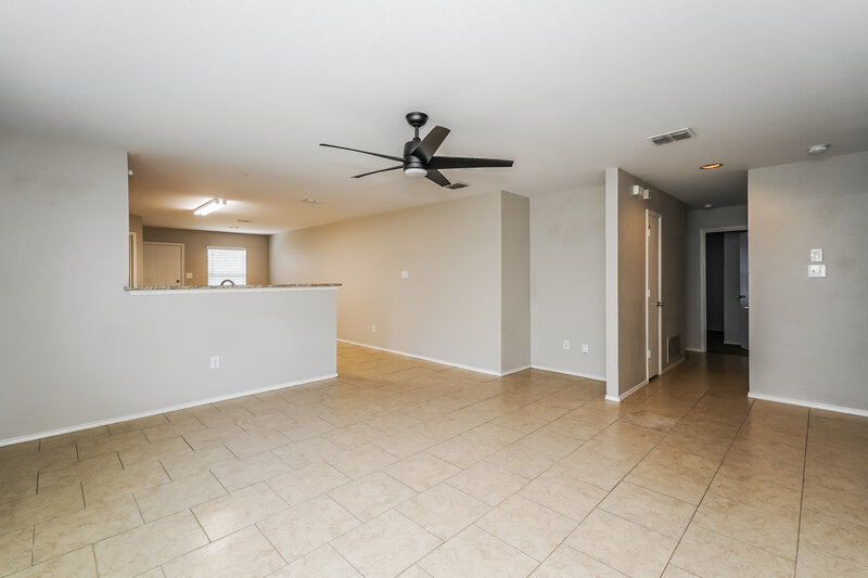 1,840/Mo, 1453 Castle Ridge Road Fort Worth, TX 76140 Living Room View 2