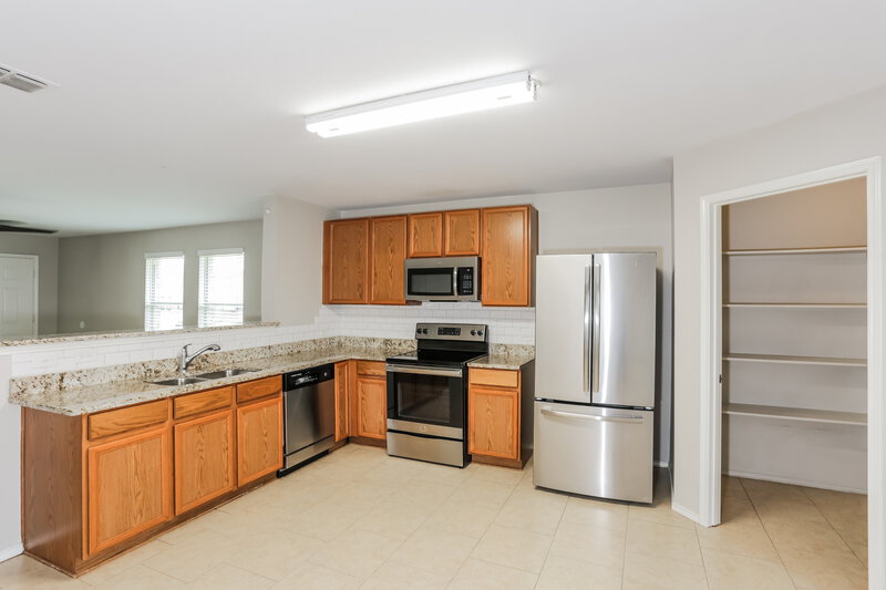 1,985/Mo, 1453 Castle Ridge Road Fort Worth, TX 76140 Kitchen View