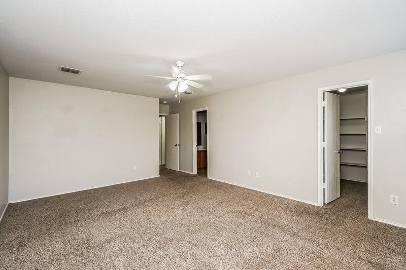 1,840/Mo, 1453 Castle Ridge Road Fort Worth, TX 76140 Main Bedroom View