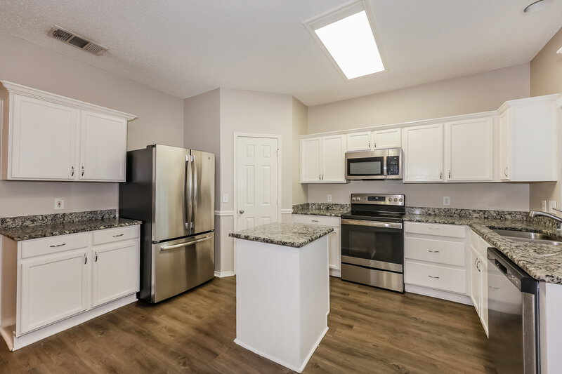 2,325/Mo, 8425 Vicksburg Lane Fort Worth, TX 76123 Kitchen View