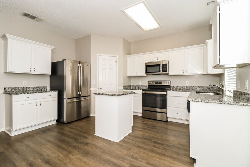 2,440/Mo, 8425 Vicksburg Lane Fort Worth, TX 76123 Kitchen View