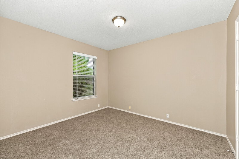 2,270/Mo, 822 Cascade Dr Glenn Heights, TX 75154 Bedroom View