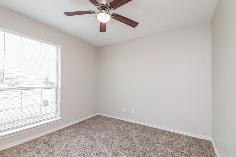 1,965/Mo, 132 Hamilton Dr Terrell, TX 75160 Bedroom View 2