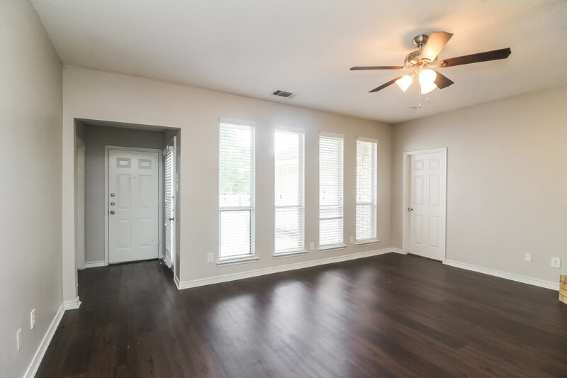 2,020/Mo, 1528 Warwick Drive Lancaster, TX 75134 Dining Room View