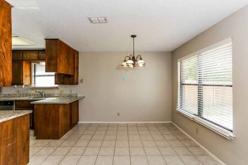 1,940/Mo, 4524 Yellowleaf Drive Fort Worth, TX 76133 Dining Room View