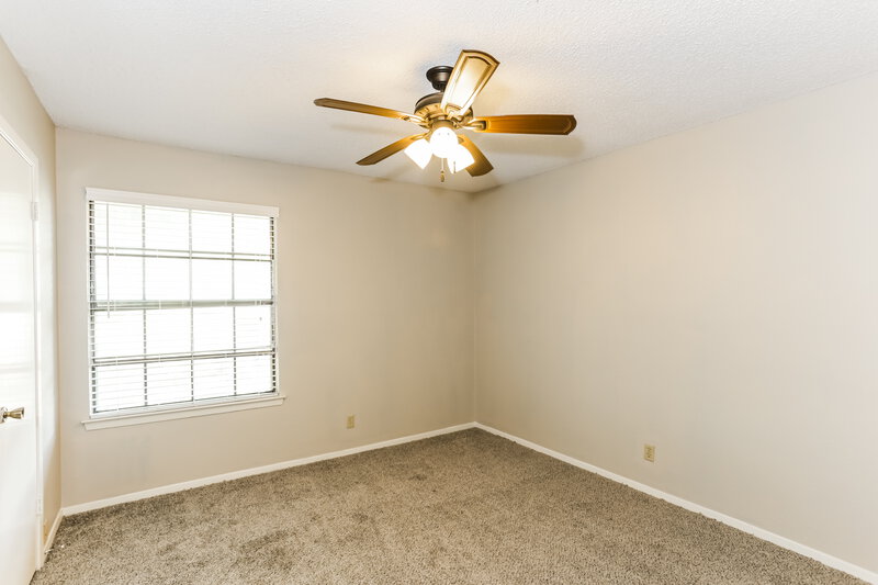 1,940/Mo, 4524 Yellowleaf Drive Fort Worth, TX 76133 Bedroom View 2