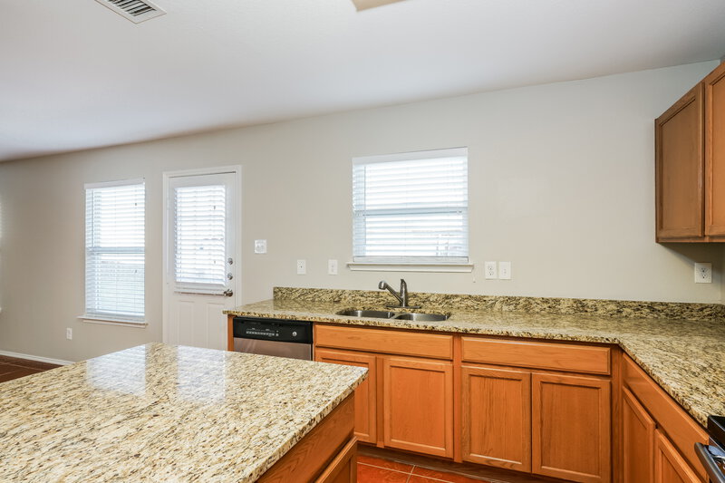 1,940/Mo, 4710 Bridlewood Lane Balch Springs, TX 75180 Kitchen View
