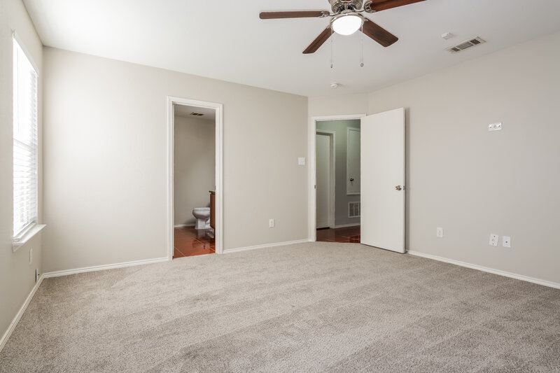 1,940/Mo, 4710 Bridlewood Lane Balch Springs, TX 75180 Main Bedroom View