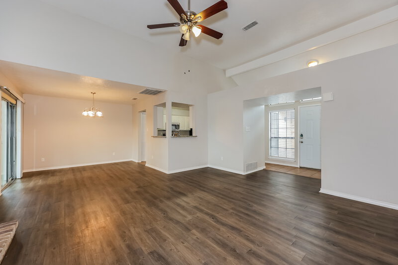 2,230/Mo, 2208 Gladstone Drive Arlington, TX 76018 Living Room View 3