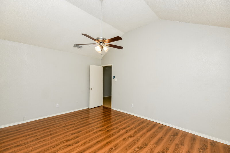 2,025/Mo, 717 Parkwest Boulevard Saginaw, TX 76179 Main Bedroom View 2