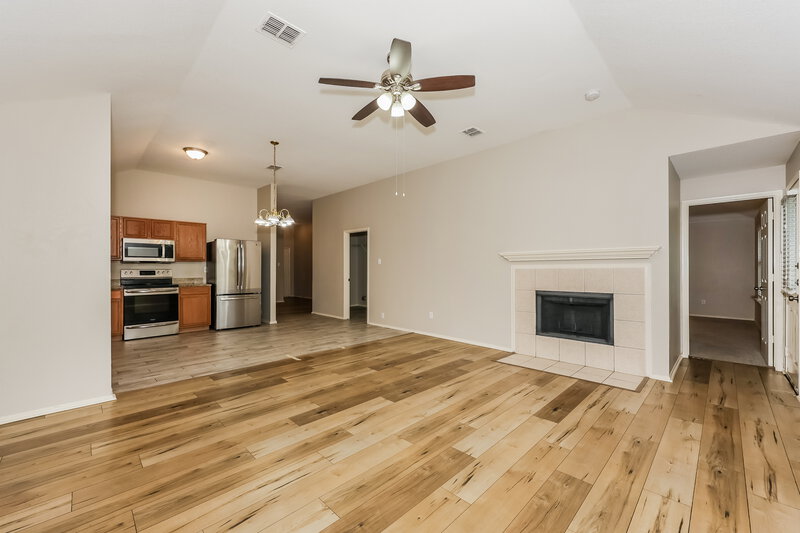 2,400/Mo, 1082 Magnolia Lane Cedar Hill, TX 75104 Living Room View 2