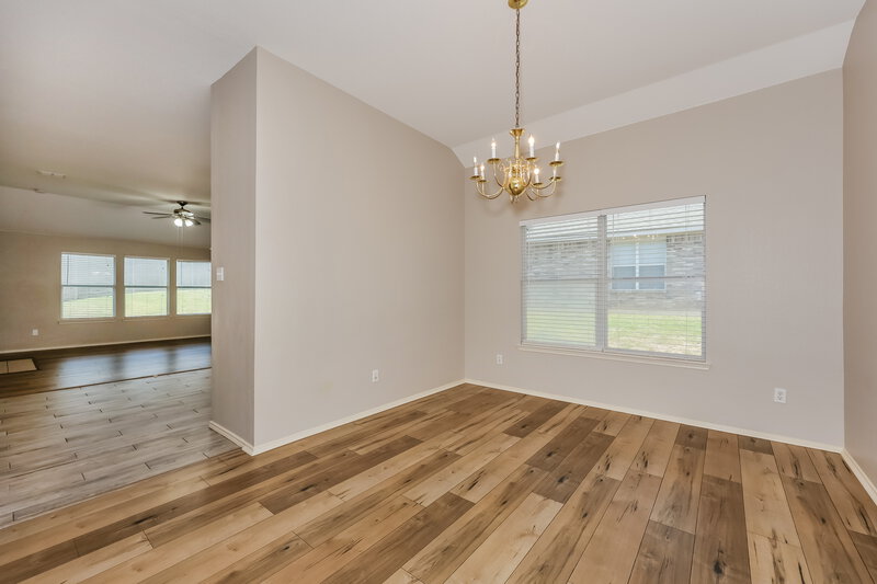 2,400/Mo, 1082 Magnolia Lane Cedar Hill, TX 75104 Dining Room View