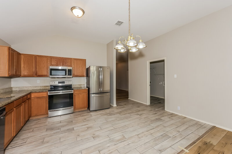 2,400/Mo, 1082 Magnolia Lane Cedar Hill, TX 75104 Kitchen View