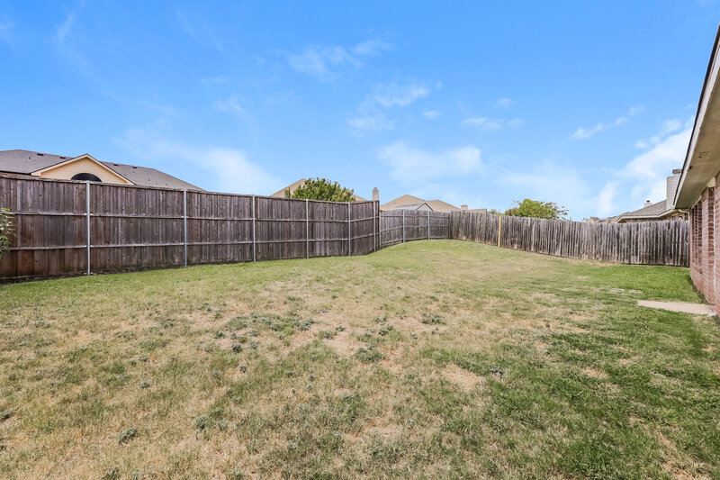 2,400/Mo, 1082 Magnolia Lane Cedar Hill, TX 75104 Backyard View