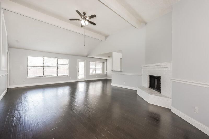 2,075/Mo, 607 Perry Court Cedar Hill, TX 75104 Living Room View