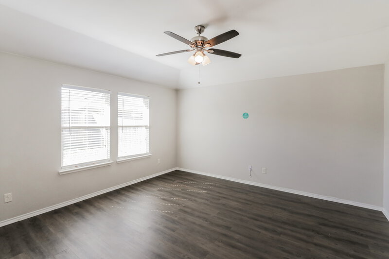 2,170/Mo, 2018 Diamondback Drive Forney, TX 75126 Living Room View