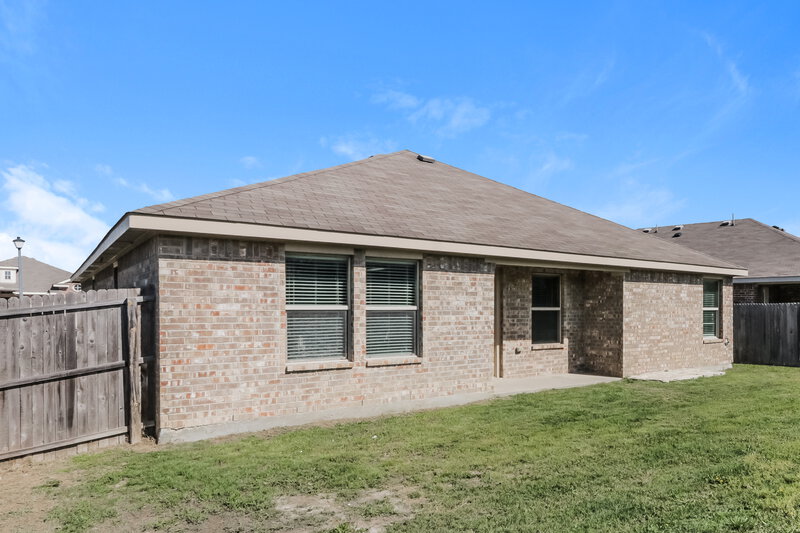 2,170/Mo, 2018 Diamondback Drive Forney, TX 75126 Rear View